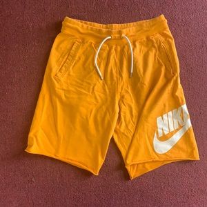 Nike Sweatshorts M
